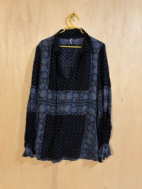 Free People Navy and Light Blue Floral Tunic Top